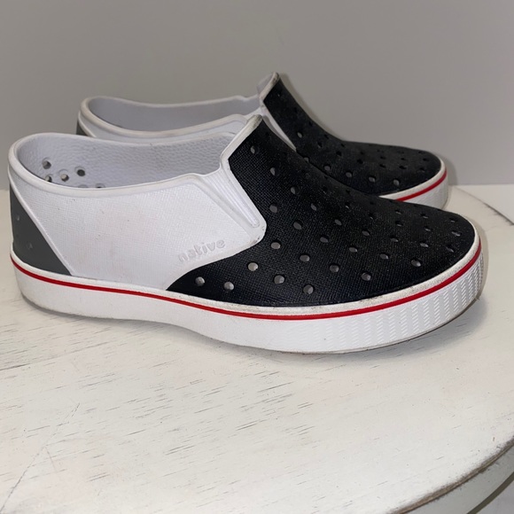 native shoes size 13